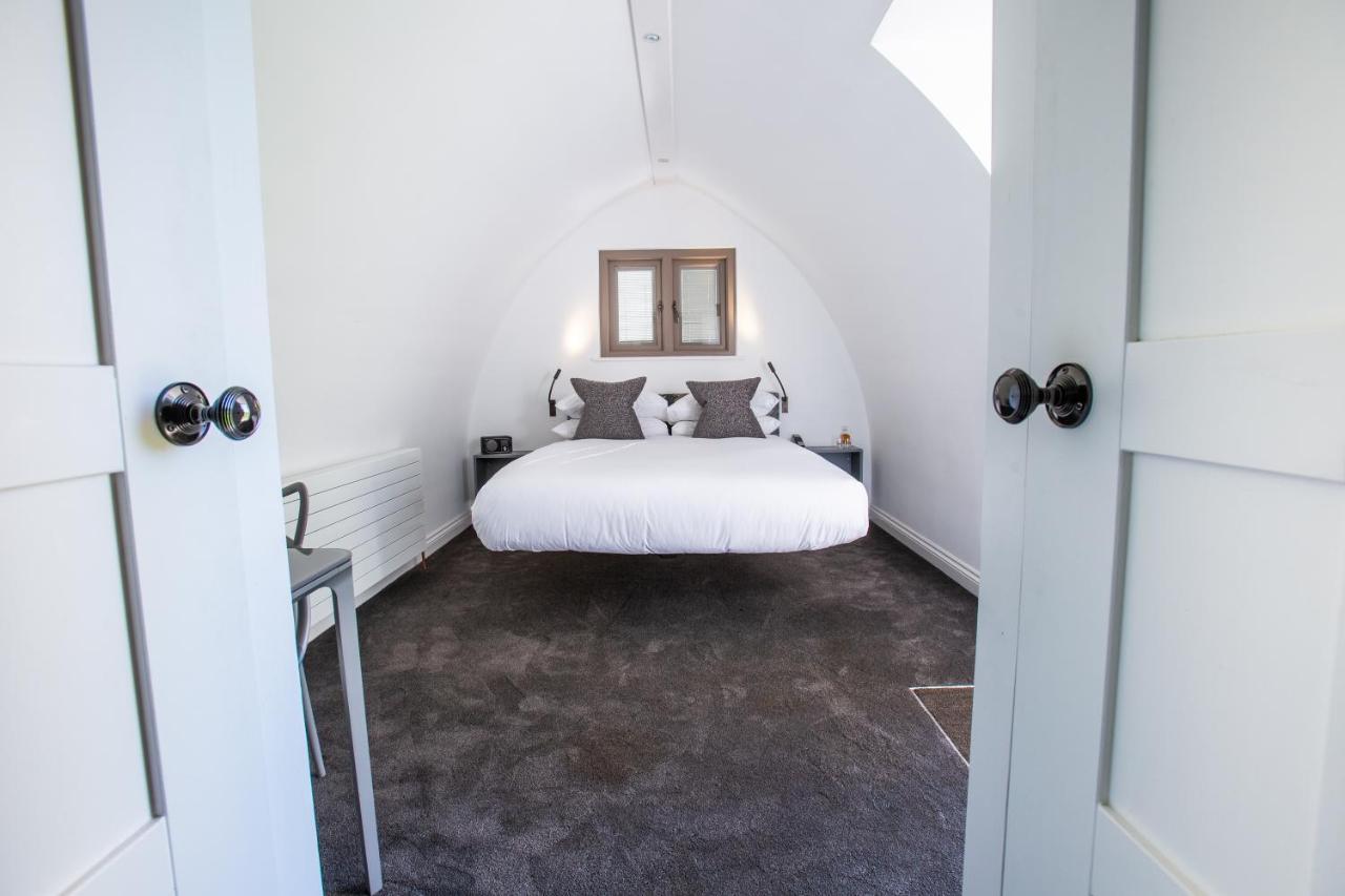 Tuddenham Mill Luxury Hotel Exterior photo The bedroom